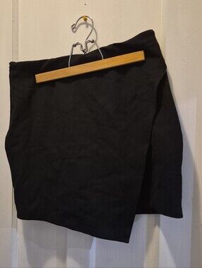 Tobi Black Asymmetrical Wrap Mini Skirt Size Large